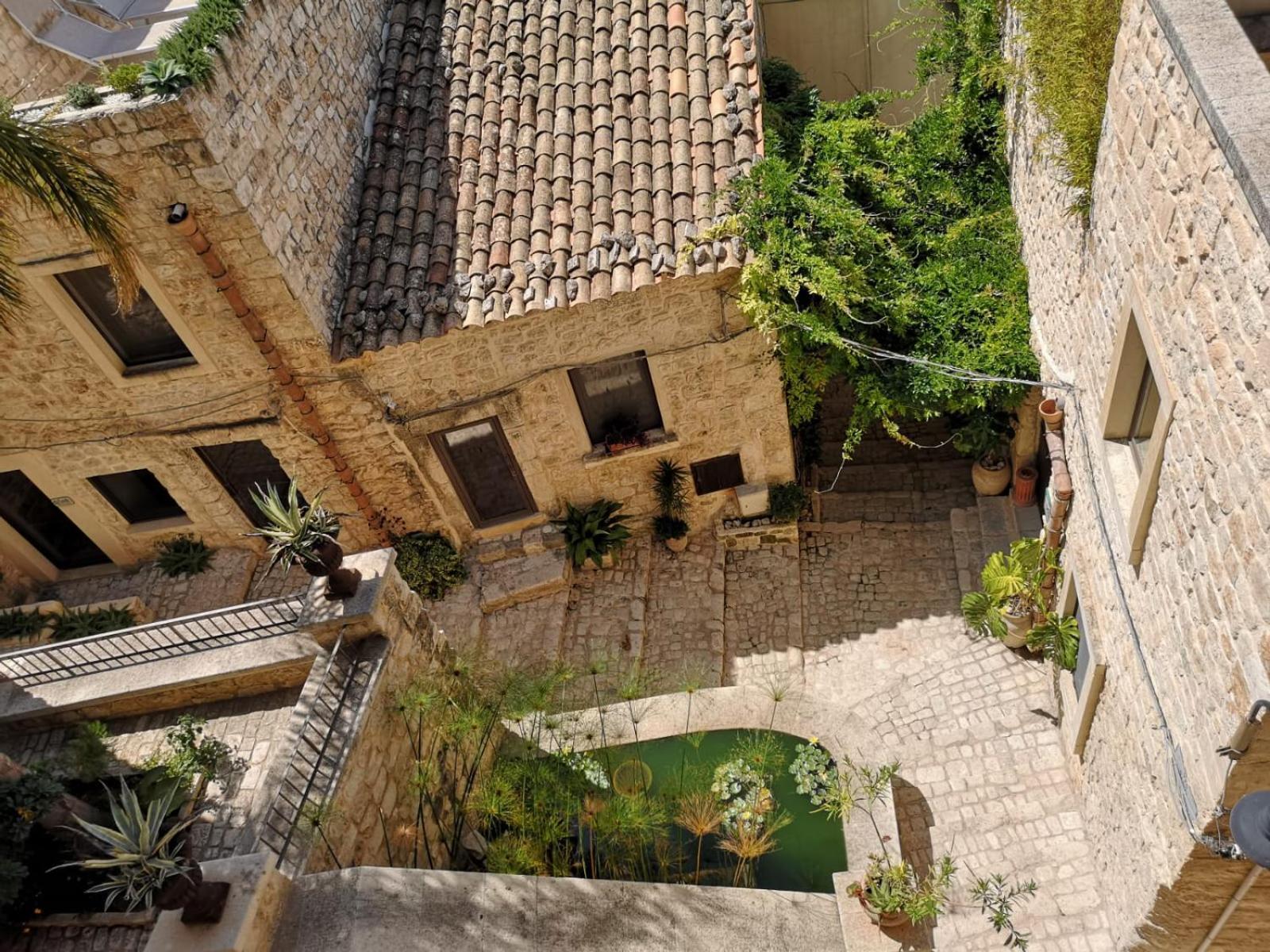 Вилла Borgo Hedone Шикли Экстерьер фото